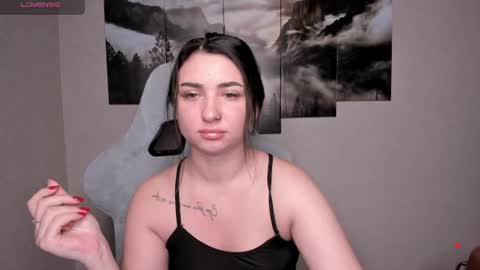 Snapshot of flufyfoxx chatting on 07-08-26, 01:32 Lina online show from 07-08-26, 01:32