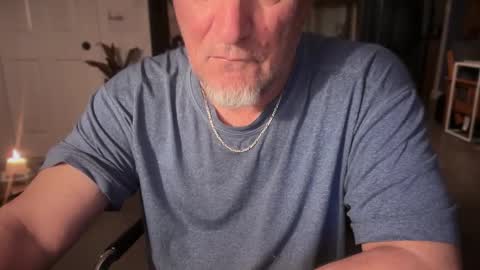 fnkywht60smthng_ online show from 03-18-26, 03:31