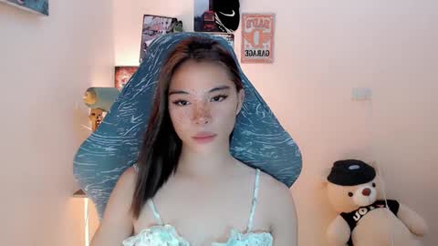 Snapshot of foeheart chatting on 01-16-25, 09:37 Foe online show from 01-16-25, 09:37