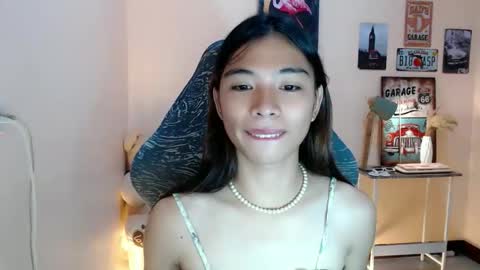 Snapshot of foeheart chatting on 10-10-25, 07:29 Foe online show from 10-10-25, 07:29