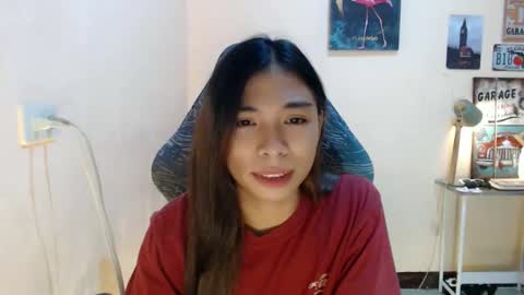 Snapshot of foeheart chatting on 11-21-25, 12:43 Foe online show from 11-21-25, 12:43