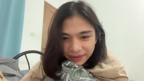 Snapshot of foeheart chatting on 06-16-26, 05:10 Foe online show from 06-16-26, 05:10