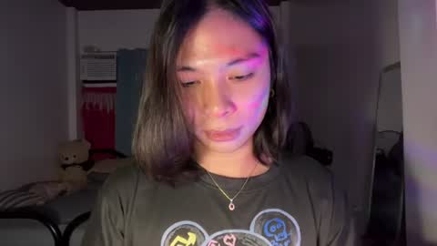 Snapshot of foeheart chatting on 06-19-26, 05:06 Foe online show from 06-19-26, 05:06