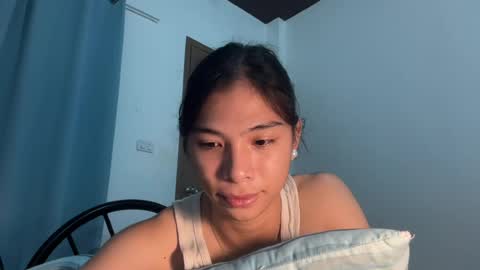 Snapshot of foeheart chatting on 07-06-26, 04:31 Foe online show from 07-06-26, 04:31