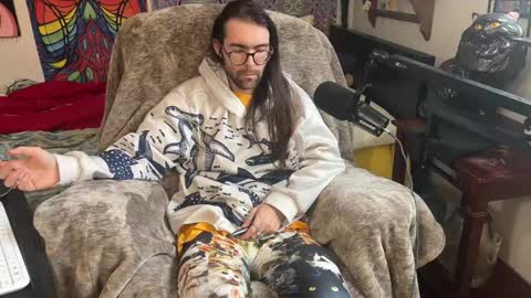 Snapshot of folkemord69 chatting on 01-05-25, 08:42 Chris online show from 01-05-25, 08:42