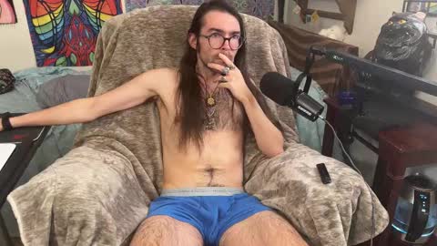 Snapshot of folkemord69 chatting on 02-12-25, 12:05 Chris online show from 02-12-25, 12:05