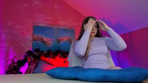 Snapshot of footfetish_baby chatting on 12-20-25, 02:57 Molly online show from 12-20-25, 02:57