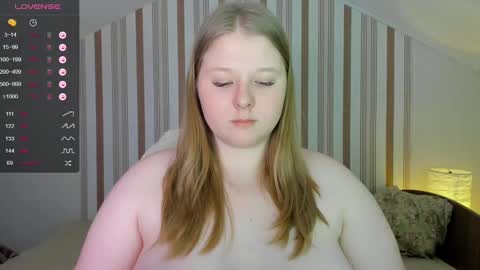 Snapshot of forever_cute chatting on 01-07-25, 08:45 Ann online show from 01-07-25, 08:45