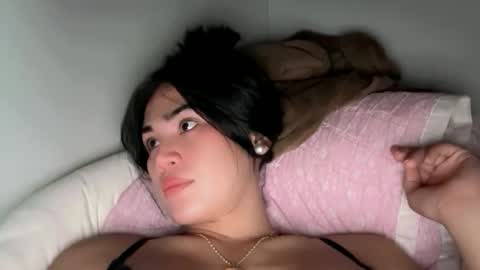 KHATRINA STACIE MARIE online show from 12-05-25, 01:20