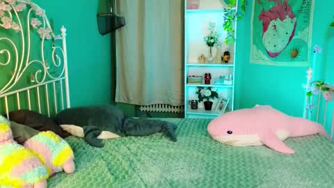 Snapshot of forget_me_not__ chatting on 11-07-25, 12:21 Lia online show from 11-07-25, 12:21