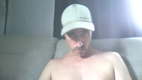 Snapshot of fouraide42 chatting on 02-21-25, 04:37 fouraide42 online show from 02-21-25, 04:37