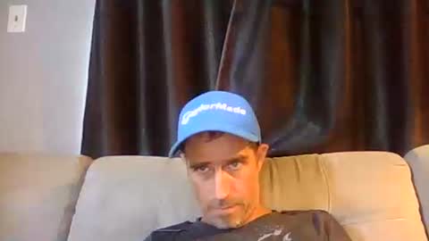 Snapshot of fouraide42 chatting on 09-09-25, 08:30 fouraide42 online show from 09-09-25, 08:30