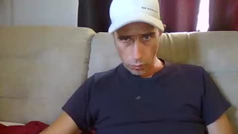 Snapshot of fouraide42 chatting on 09-20-25, 02:29 fouraide42 online show from 09-20-25, 02:29