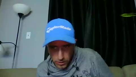 Snapshot of fouraide42 chatting on 09-21-25, 03:30 fouraide42 online show from 09-21-25, 03:30