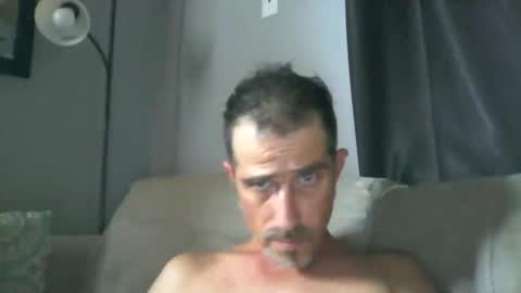 Snapshot of fouraide42 chatting on 10-23-25, 06:28 fouraide42 online show from 10-23-25, 06:28