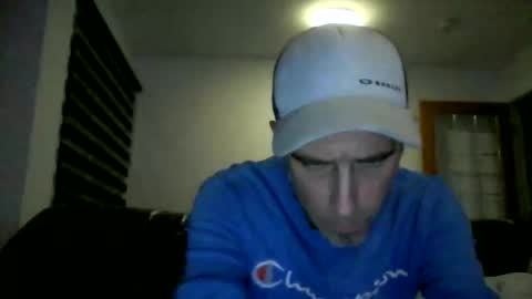 Snapshot of fouraide42 chatting on 11-17-25, 04:40 fouraide42 online show from 11-17-25, 04:40