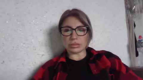 fox_red_lady7 online show from 02-18-26, 10:11