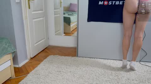 CUSTOM PHOTOS AND VIDEOS -  online show from 12-03-24, 01:32