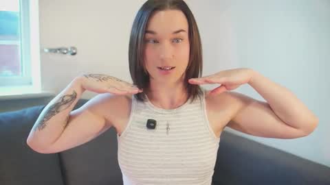 Em      online show from 09-28-25, 05:18