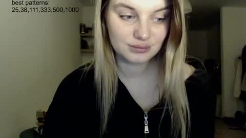 i am your baby Alien  online show from 02-19-25, 09:25