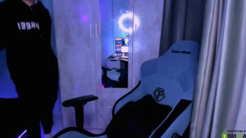 Snapshot of foxicfu chatting on 03-06-25, 03:13 Foxicfu online show from 03-06-25, 03:13