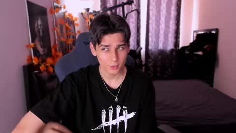 Snapshot of foxicfu chatting on 11-20-25, 08:25 Foxicfu online show from 11-20-25, 08:25