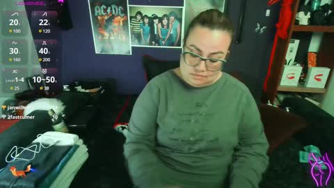 Snapshot of foxxbell chatting on 01-11-25, 12:33 foxxbell online show from 01-11-25, 12:33