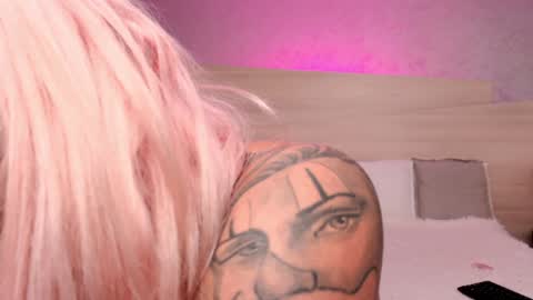 Snapshot of foxxyclarise chatting on 01-25-25, 07:06 Clarise online show from 01-25-25, 07:06