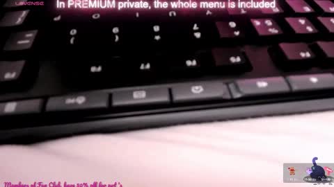 Snapshot of foxxyclarise chatting on 02-26-25, 10:47 Clarise online show from 02-26-25, 10:47