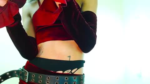 Snapshot of foxy_ella chatting on 10-25-25, 03:29 Ella online show from 10-25-25, 03:29