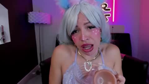 Miss Evans online show from 02-10-26, 06:23