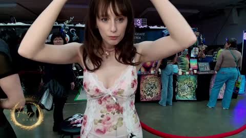 Snapshot of foxy_gamer chatting on 02-01-25, 10:44 Lex Vive foxygamer cb online show from 02-01-25, 10:44