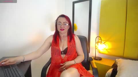 Snapshot of foxy_miilf chatting on 09-23-25, 01:58 Foxy miilf online show from 09-23-25, 01:58