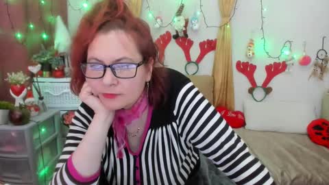 Snapshot of foxydesiree chatting on 01-02-25, 07:51 foxydesiree online show from 01-02-25, 07:51