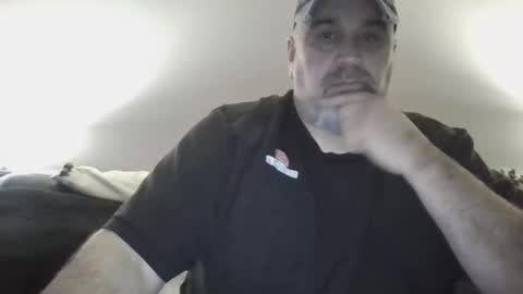 Snapshot of foxyfang chatting on 01-10-25, 07:35 foxyfang online show from 01-10-25, 07:35