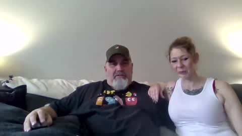 Snapshot of foxyfang chatting on 01-10-25, 07:11 foxyfang online show from 01-10-25, 07:11