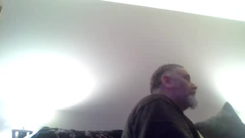 Snapshot of foxyfang chatting on 09-28-25, 02:17 foxyfang online show from 09-28-25, 02:17