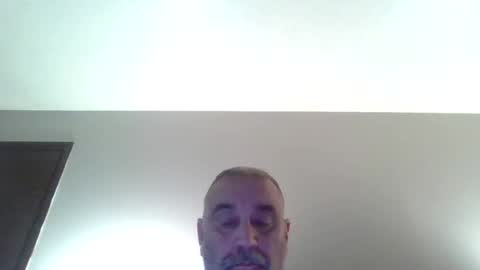 Snapshot of foxyfang chatting on 10-10-25, 02:05 foxyfang online show from 10-10-25, 02:05