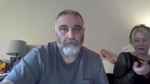 Snapshot of foxyfang chatting on 10-31-25, 03:13 foxyfang online show from 10-31-25, 03:13