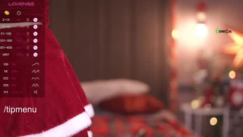 Snapshot of foxylovesyou chatting on 12-25-24, 10:06 foxylovesyou online show from 12-25-24, 10:06