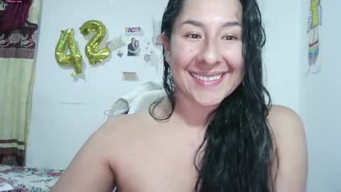 Snapshot of foxymalish chatting on 06-14-26, 03:41 Malishka online show from 06-14-26, 03:41