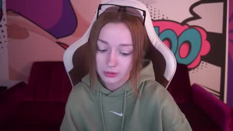 Snapshot of foxymayy chatting on 07-09-26, 01:37 Maya online show from 07-09-26, 01:37