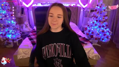 Snapshot of foxyshyyy chatting on 01-03-25, 09:58 Inna online show from 01-03-25, 09:58