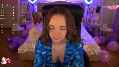 Snapshot of foxyshyyy chatting on 01-16-25, 09:59 Inna online show from 01-16-25, 09:59