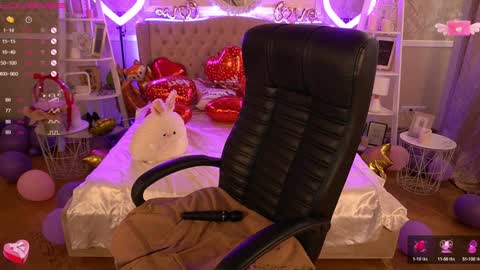 Snapshot of foxyshyyy chatting on 02-08-25, 10:29 Inna online show from 02-08-25, 10:29