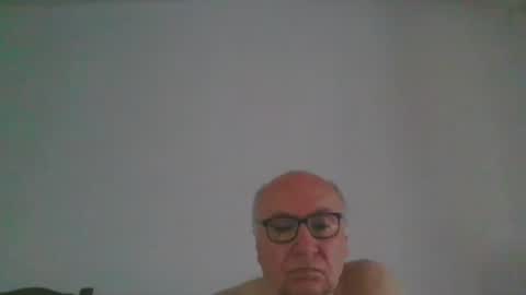 Snapshot of fra94 chatting on 06-04-26, 12:33 fra94 online show from 06-04-26, 12:33