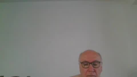 Snapshot of fra94 chatting on 06-05-26, 01:17 fra94 online show from 06-05-26, 01:17