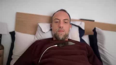 Snapshot of fra___ chatting on 10-21-25, 07:09 fra___ online show from 10-21-25, 07:09