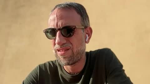 Snapshot of fra___ chatting on 11-17-25, 09:15 fra___ online show from 11-17-25, 09:15