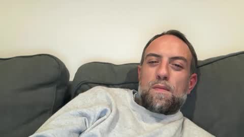 Snapshot of fra___ chatting on 12-03-25, 03:32 fra___ online show from 12-03-25, 03:32